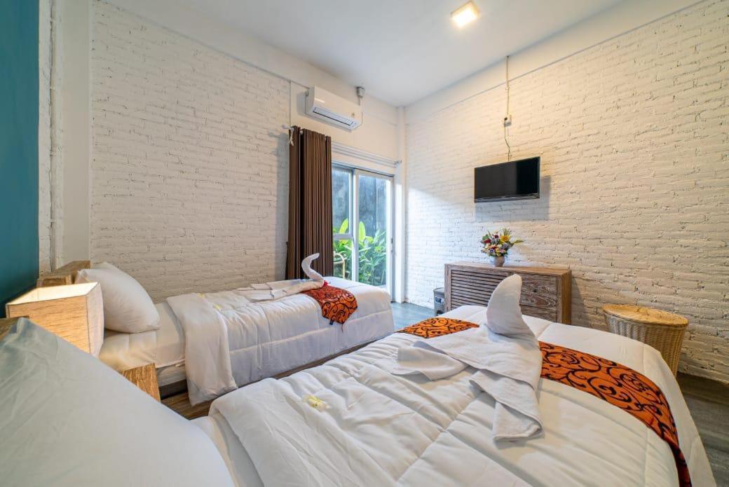 Euforia Guest House Canggu Exteriör bild