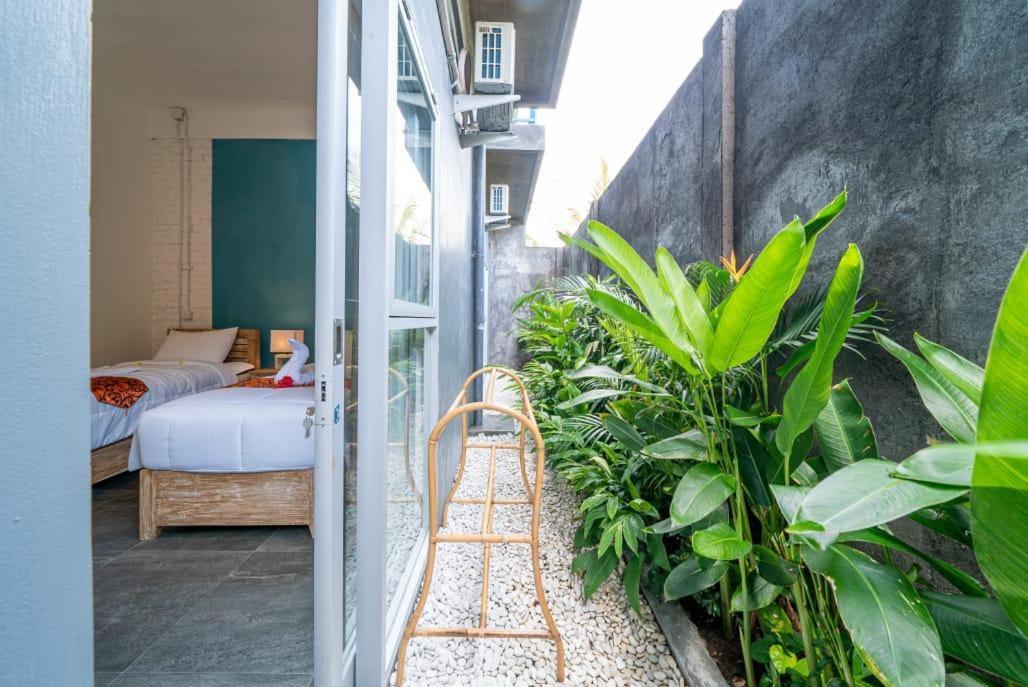 Euforia Guest House Canggu Exteriör bild